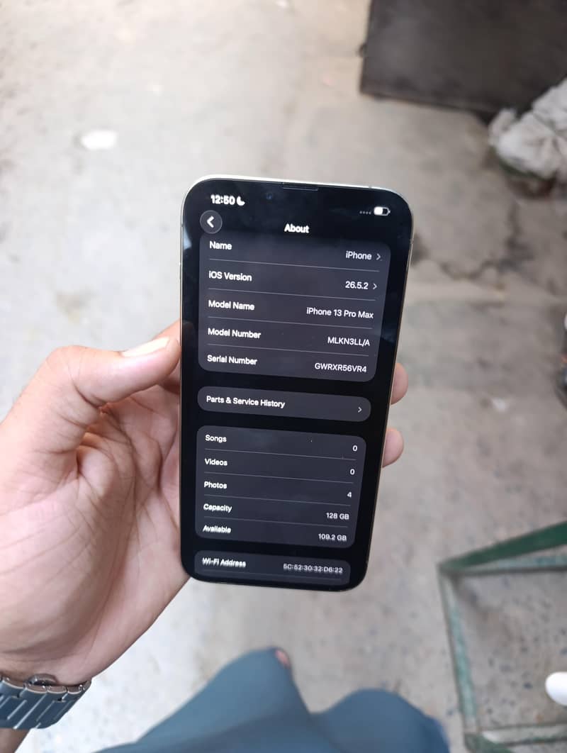 Apple iPhone 13 Pro Max 1