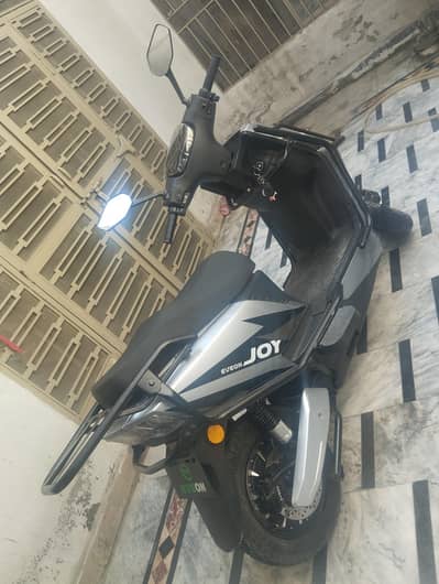 03005314051 Eveon scooty (joy)