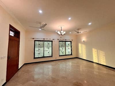 G13 Islamabad 10 Marla Ground Portion Available For Rent