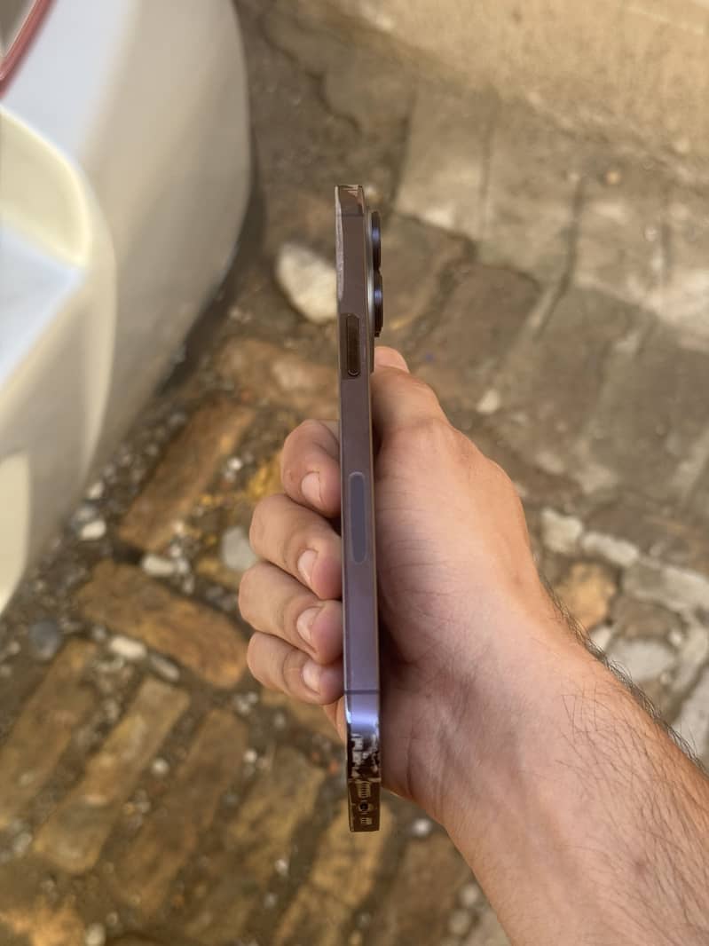 Apple iPhone 14 Pro Max 6