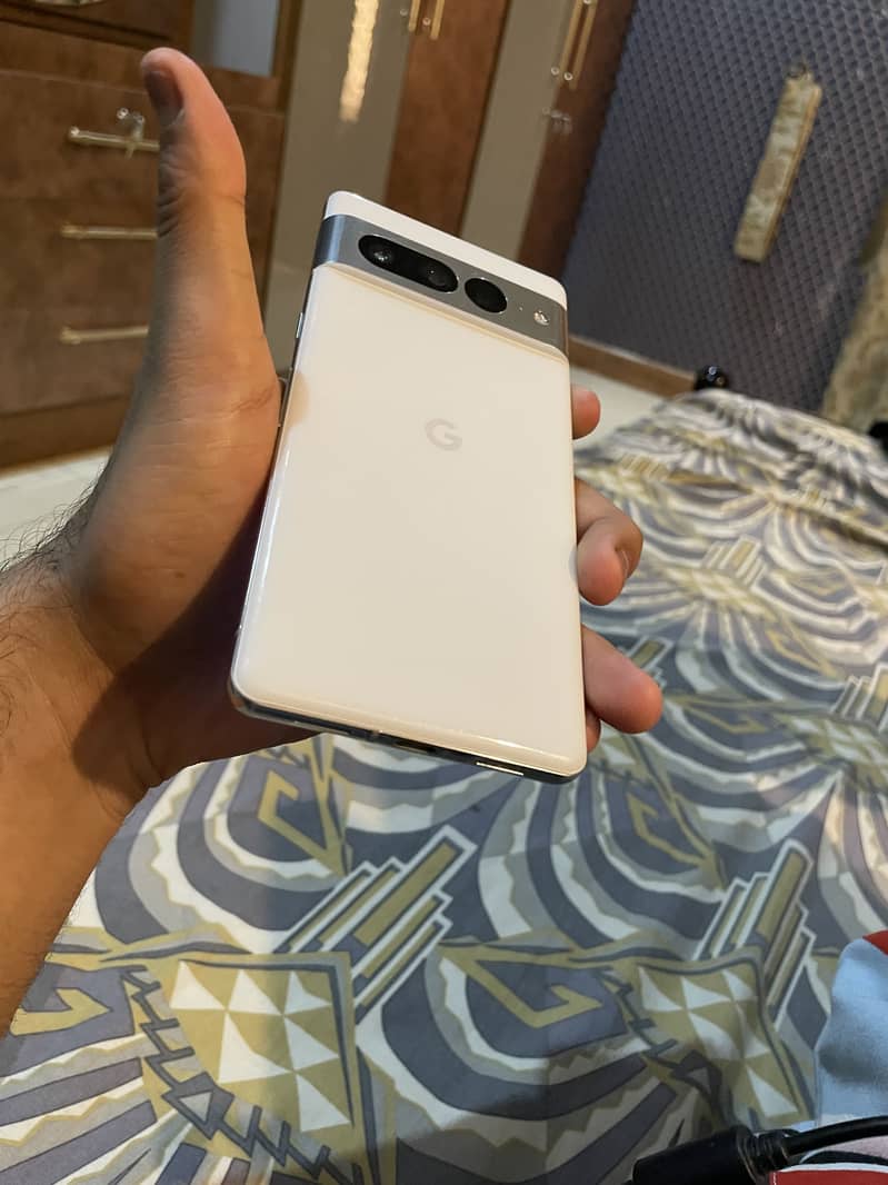 Google pixel 7 pro 4
