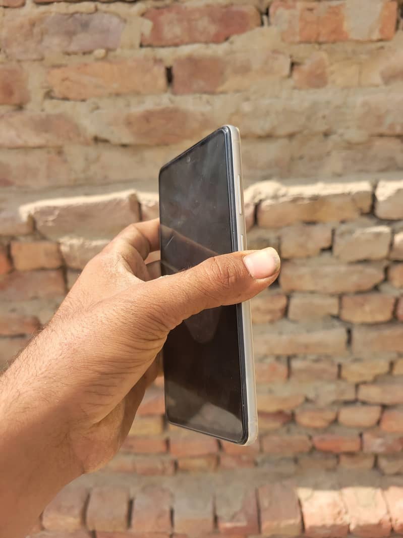 Samsung Mobile A52 3