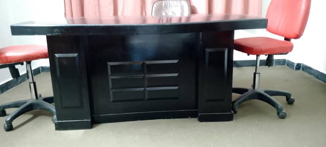 Office Furniture with chairs and tables set
