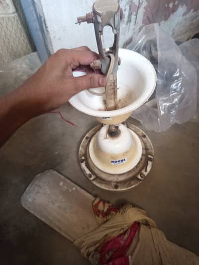 Royal Ceiling fan in working condition