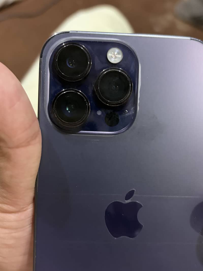 Apple iPhone 14 Pro Max 1