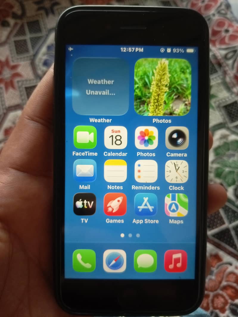 Apple iPhone SE 2020 0
