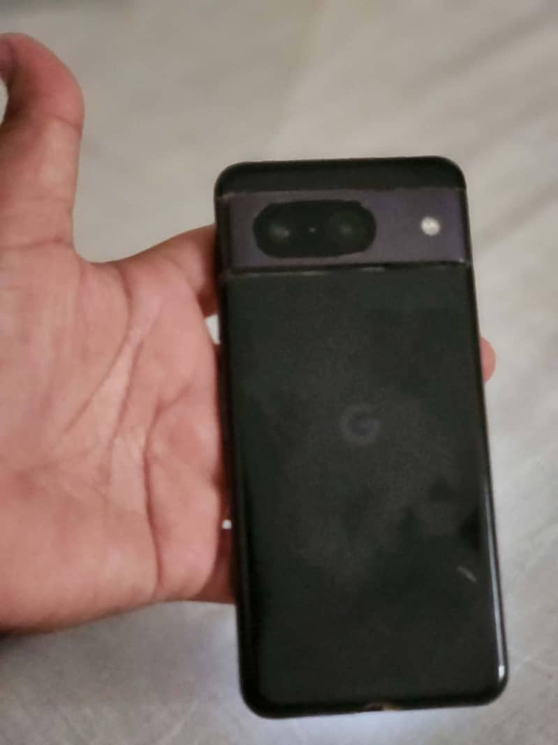 Google Pixel 8 1