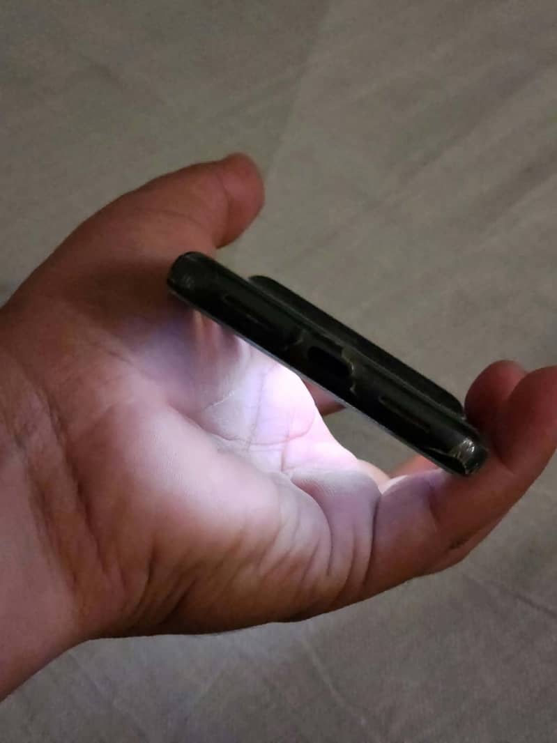 Google Pixel 8 3