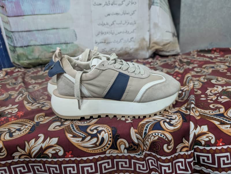 Shoes 0