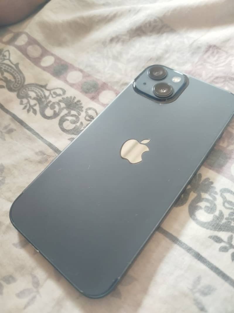 Apple iPhone 13 0