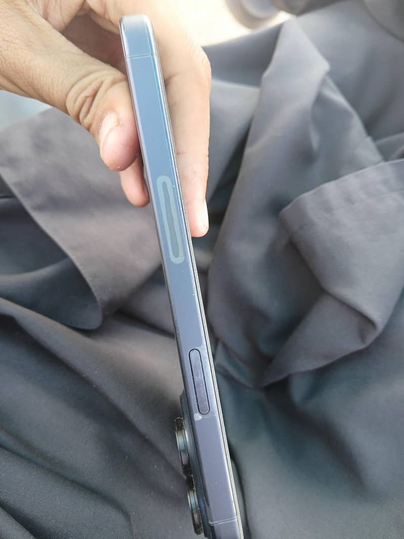 Apple iPhone 15 Pro Max 1