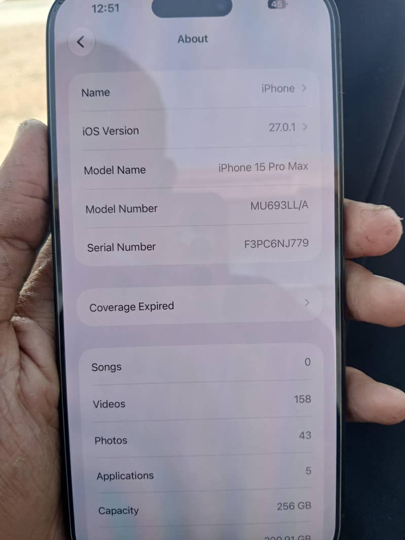 Apple iPhone 15 Pro Max 2