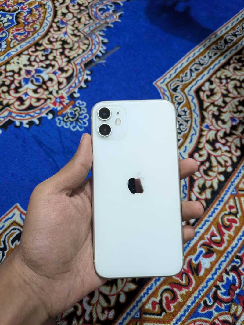 Apple iPhone 11 0
