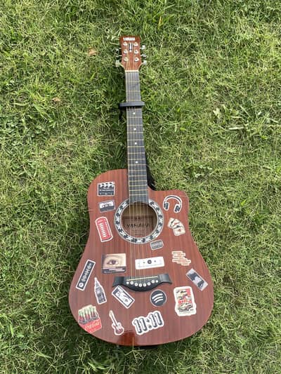 FULL SIZE GUITAR