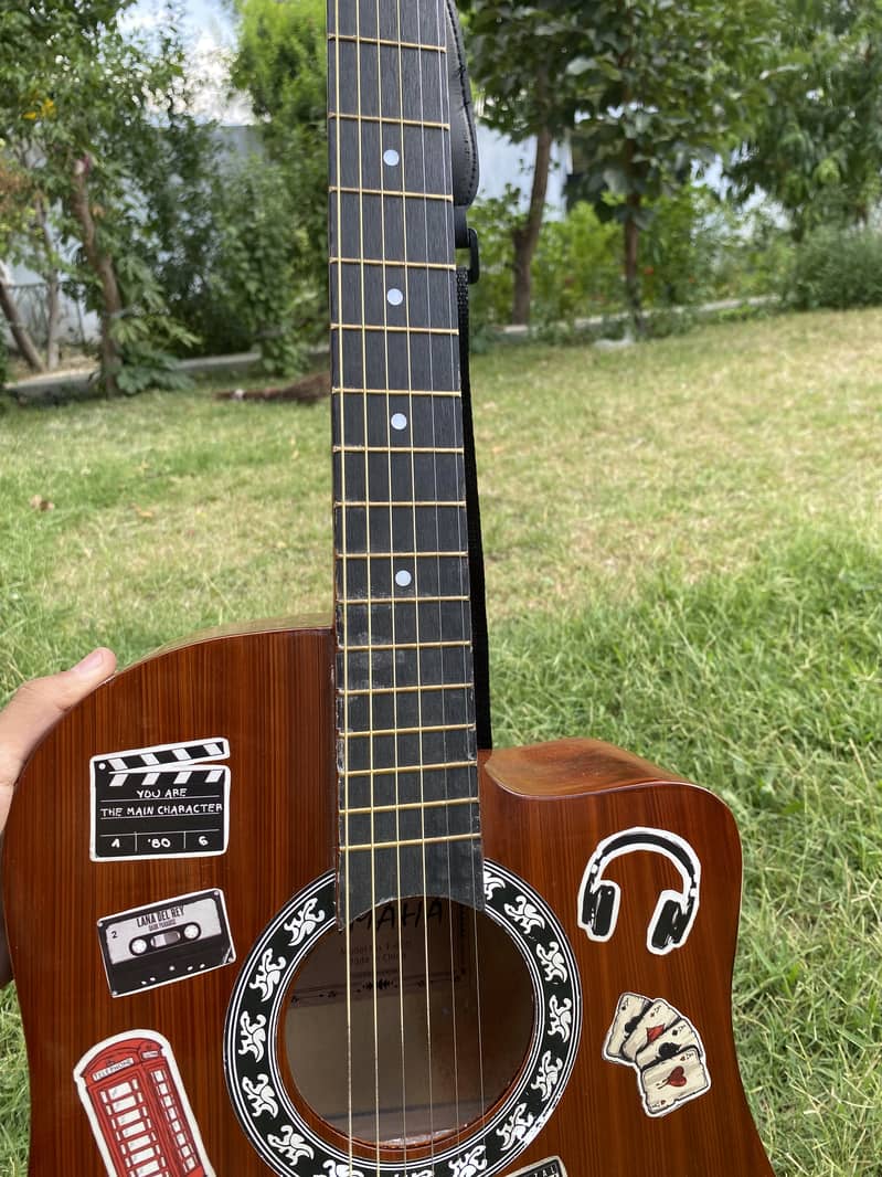 FULL SIZE GUITAR 3