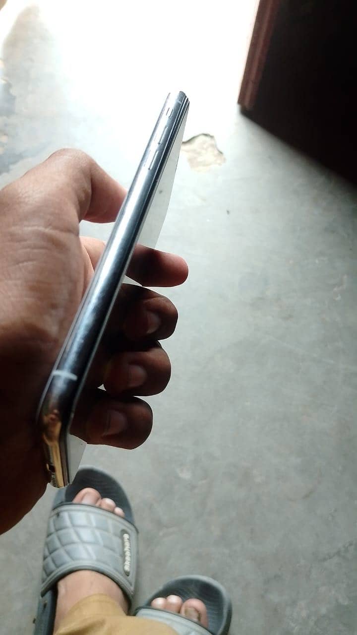 Apple iPhone X 1