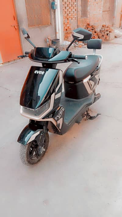 Evee GEN-Z 2276km Driven Faisalabad