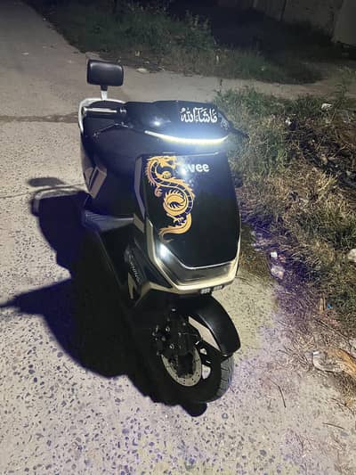 evee Genz 2025 model urgent sale