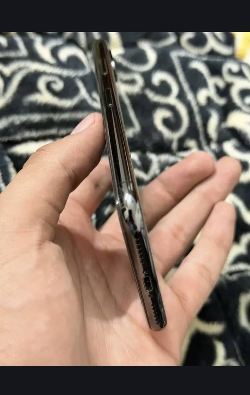 Apple iPhone X 0