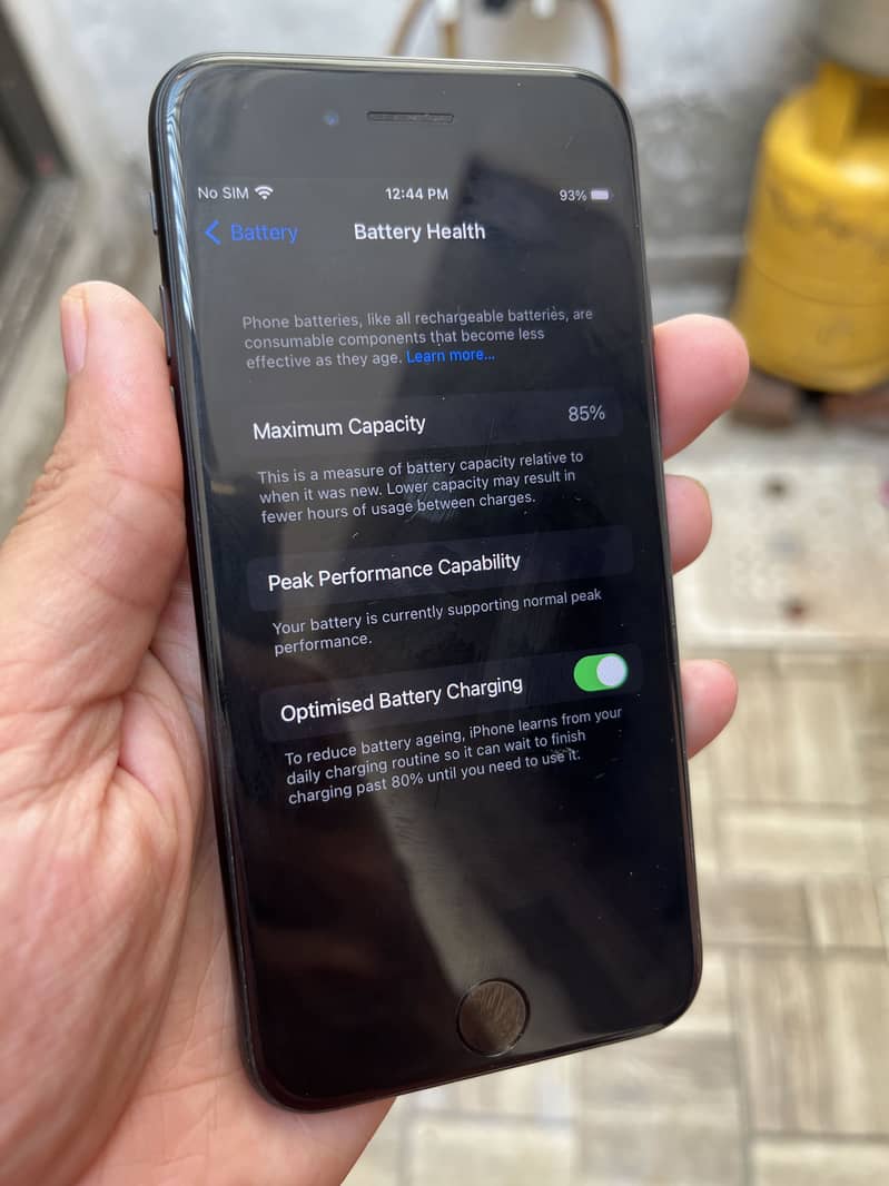 Apple iPhone 7 4