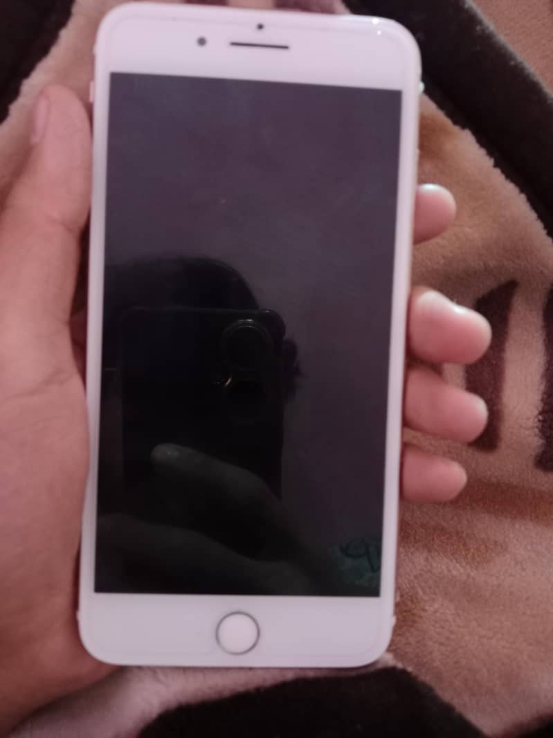 Apple iPhone 7 Plus 2