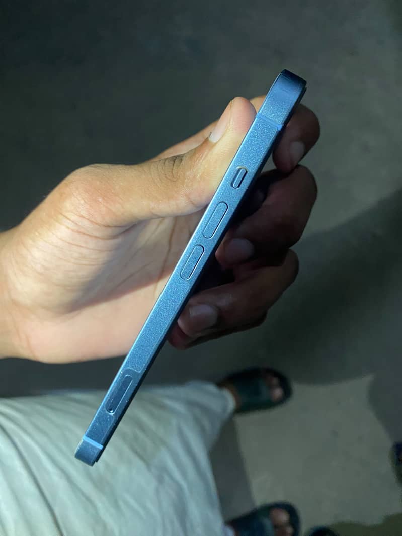 Apple iPhone 14 5