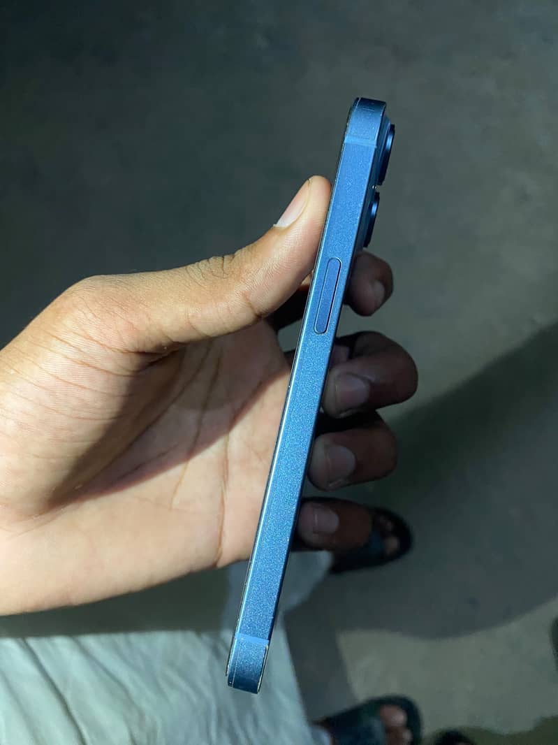 Apple iPhone 14 6