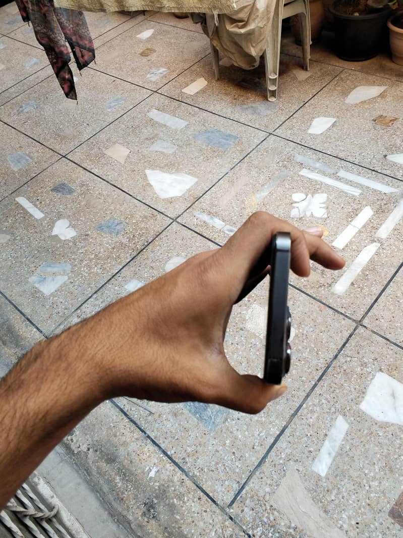 Apple iPhone 13 Pro Max 3