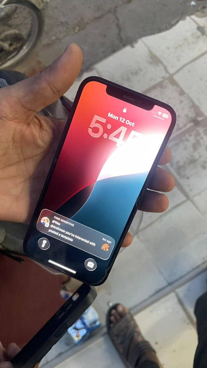 Apple iPhone 12 0