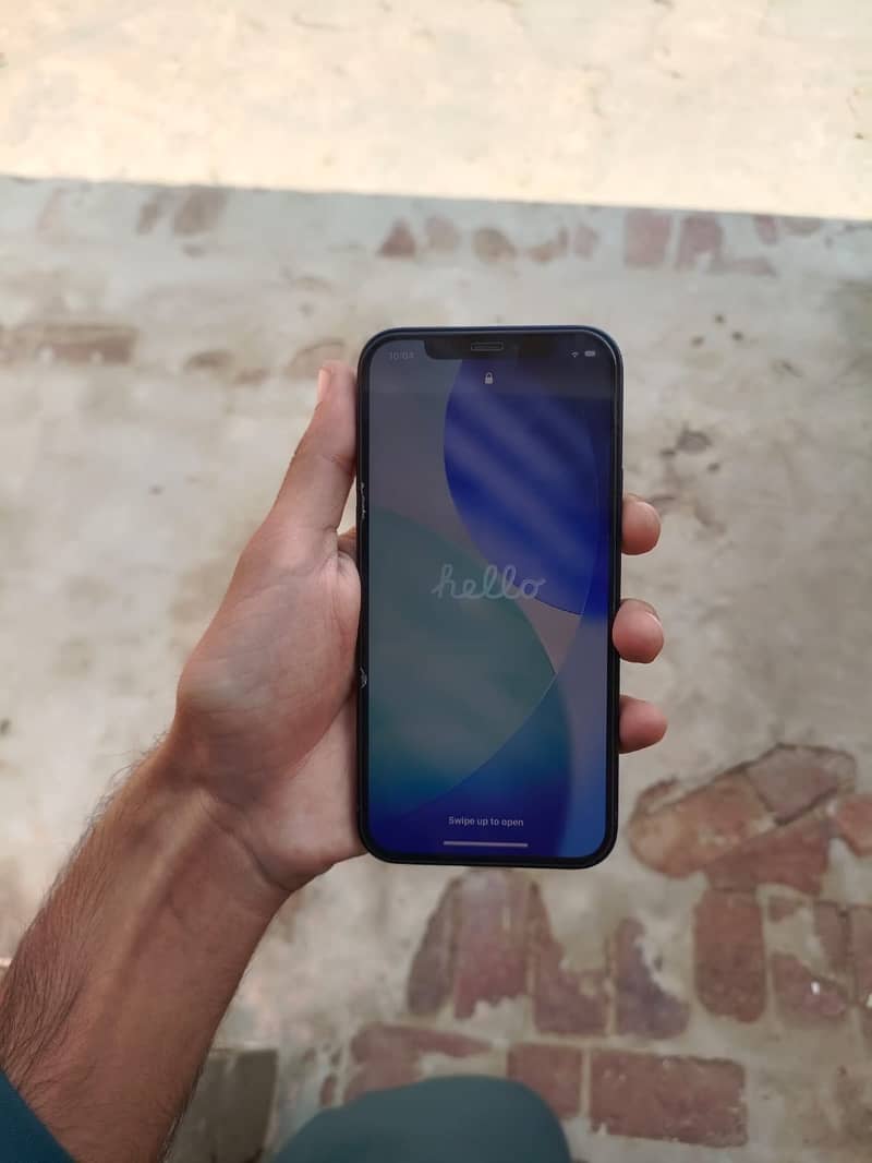 Apple iPhone 12 3