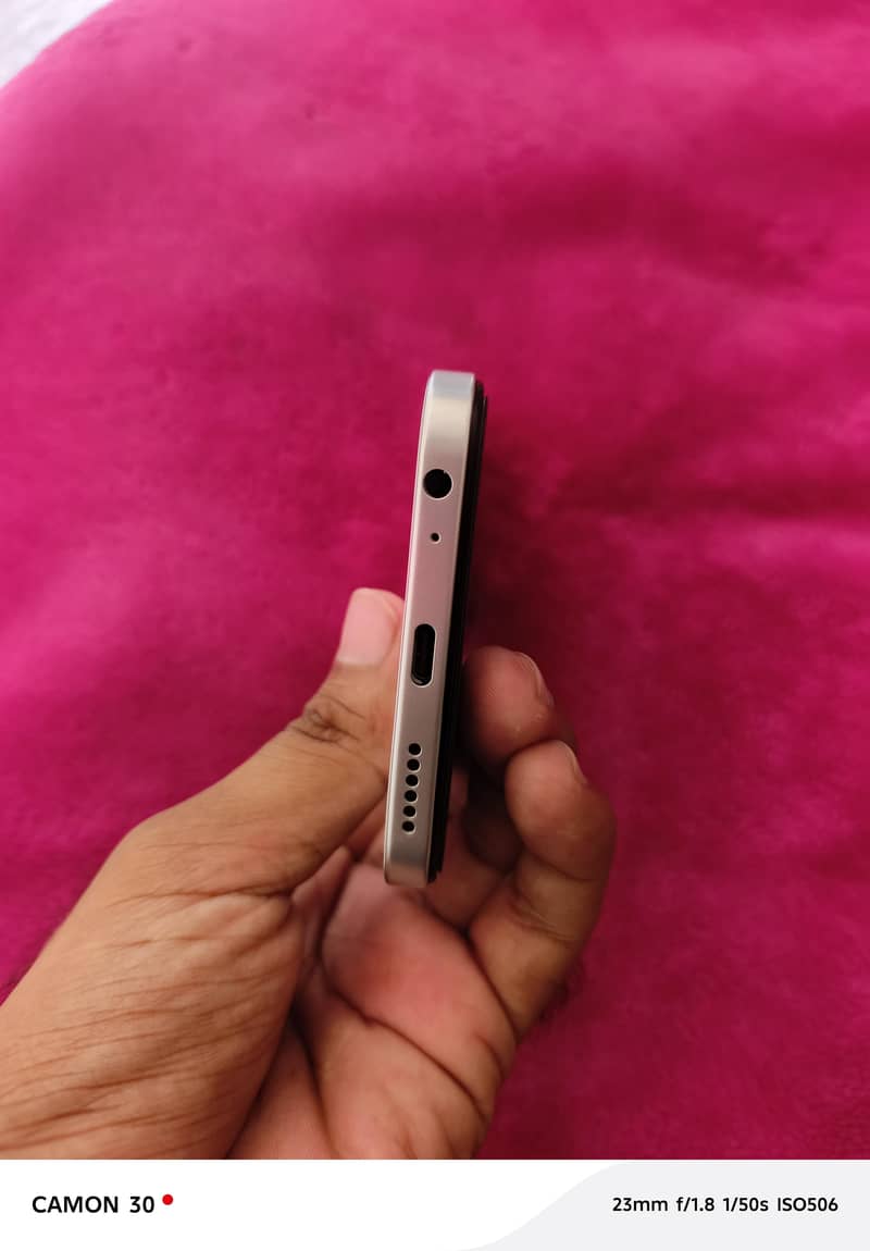 Tecno  Spark 30C 3