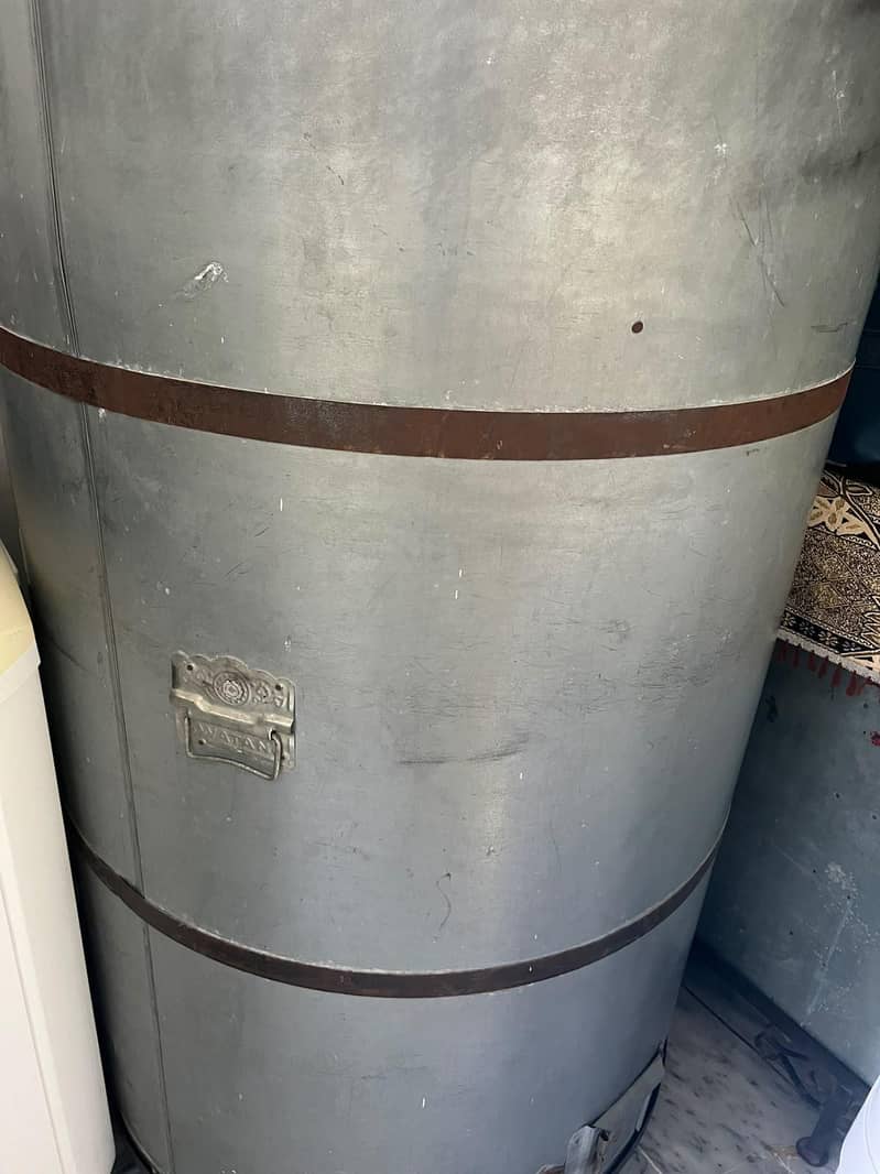 weat storage containers/ گندم پرولا 1