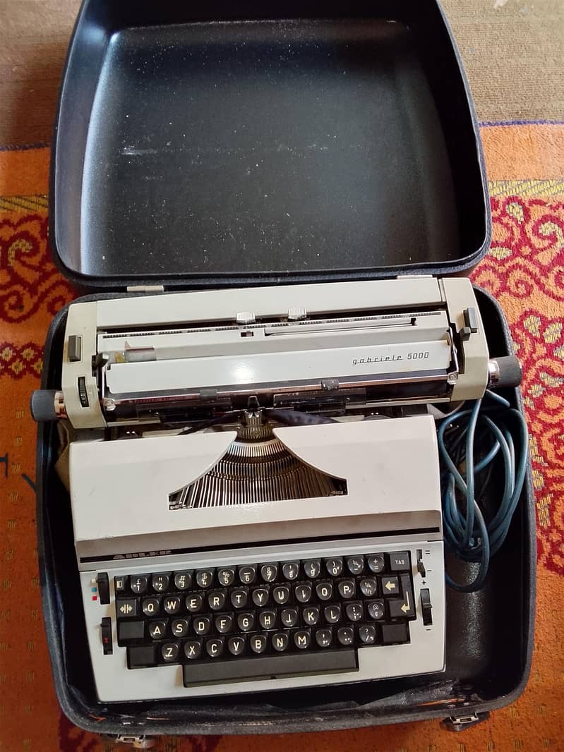 original purany typing printer machine 1