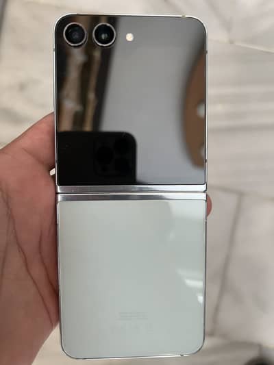 Samsung Mobile Z Flip 5