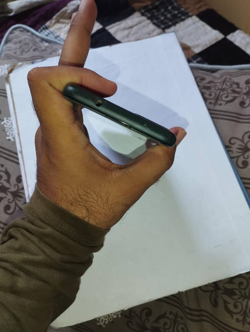 Google Pixel 5a 3
