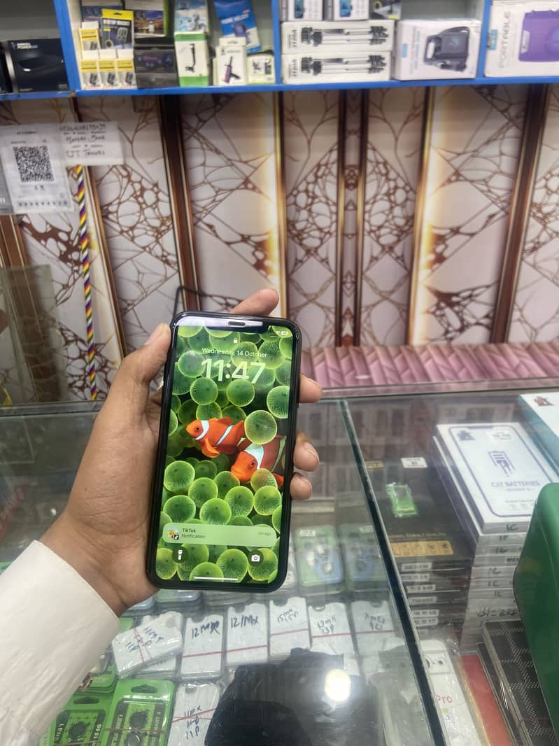 Apple iPhone XR 3