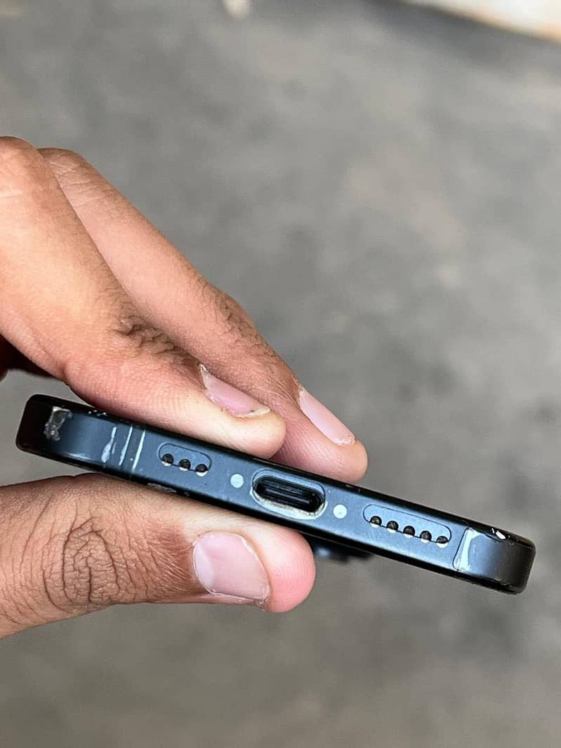 Apple iPhone 15 3
