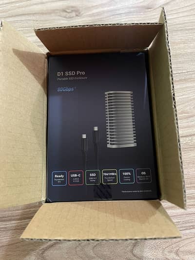 Thunderbolt 5 NVMe SSD Enclosure D1 SSD Pro 80Gbps