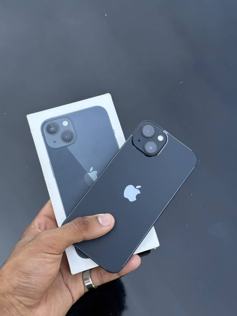 Apple iPhone 13 5