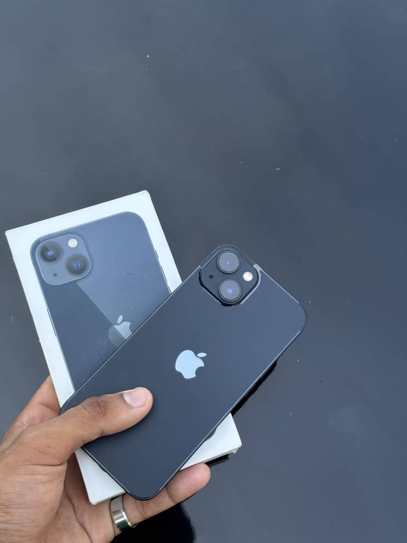 Apple iPhone 13 6
