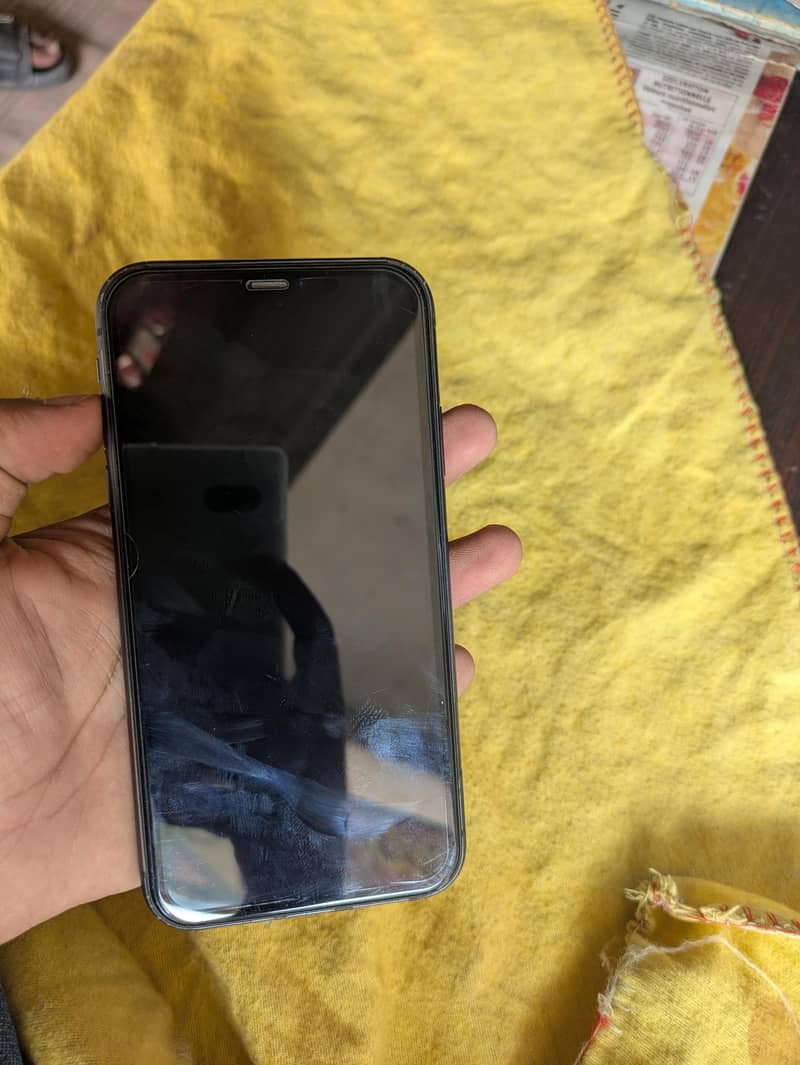 Apple iPhone 11 6