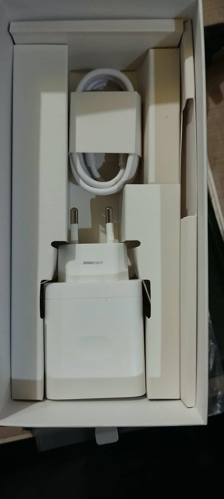 Realme C100 3