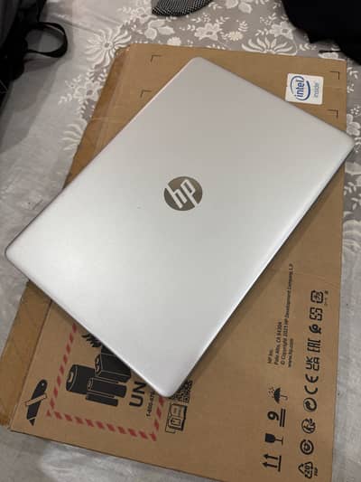 HP core i7 10th gen 512gb ssd