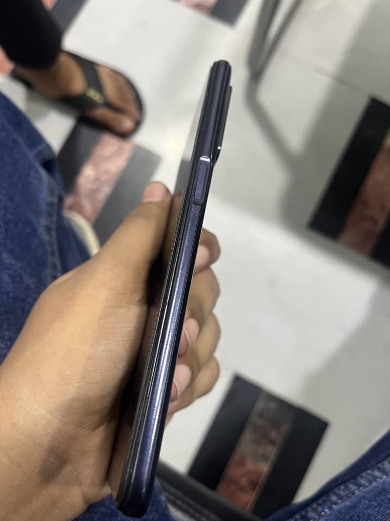 OPPO A54 4