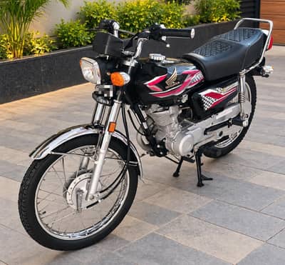 Honda 125 23/24