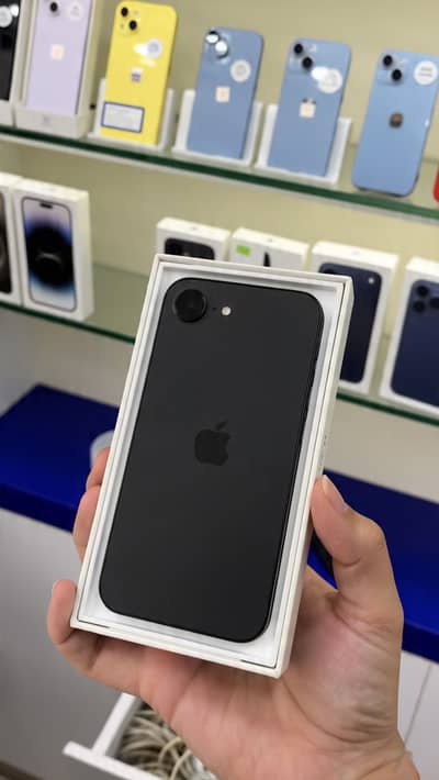 Apple iPhone 16e