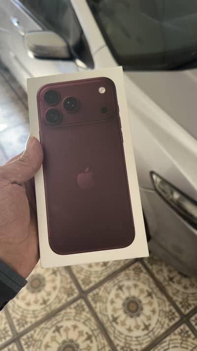 Apple iPhone 18 Pro Max burgandy256 gb