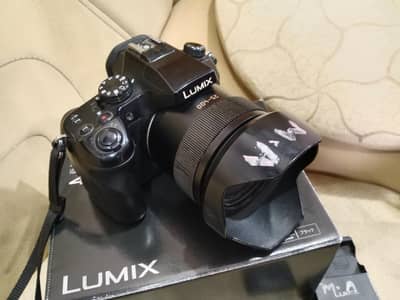 Panasonic Lumix FZ1000 Complete Box Fresh Condition For Sale