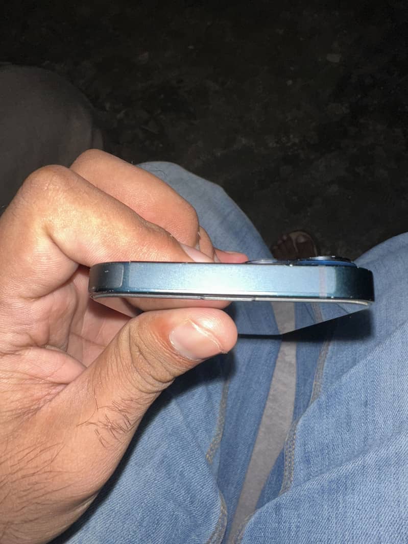 Apple iPhone 14 0