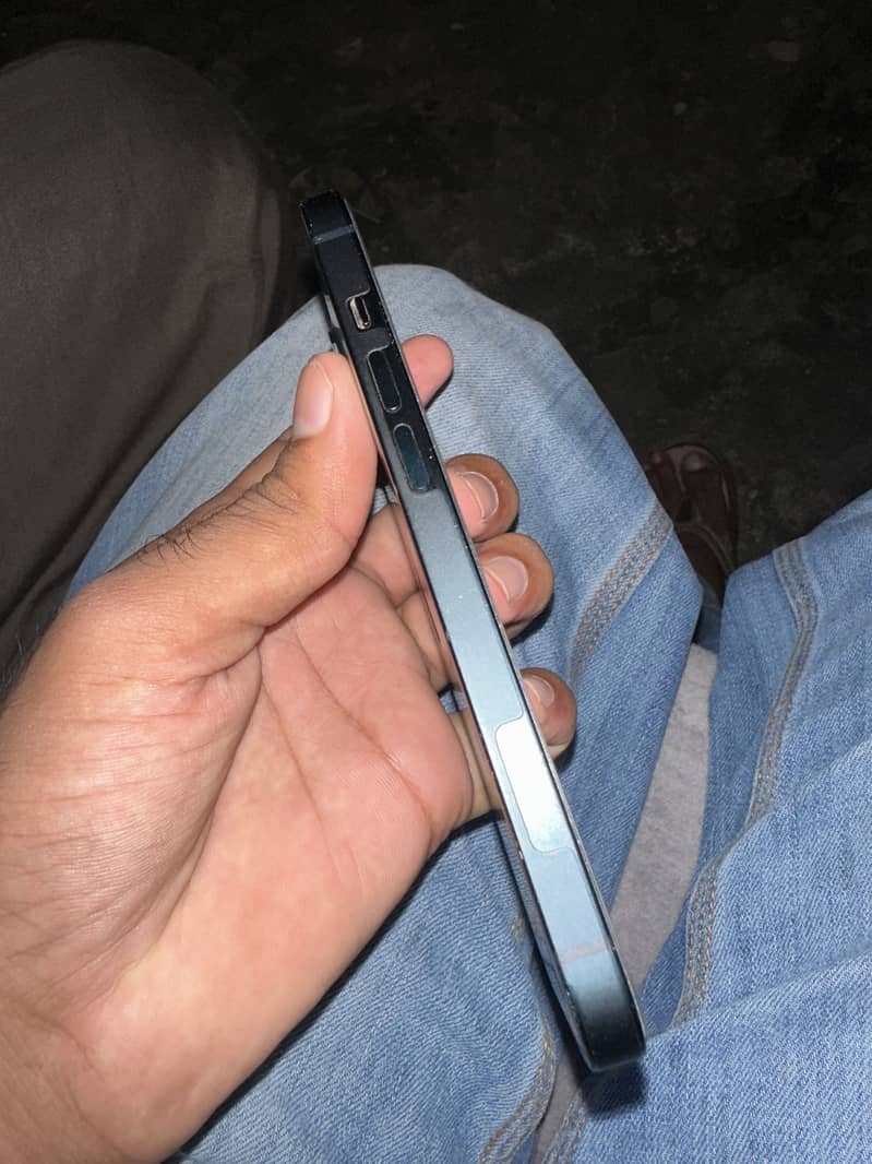 Apple iPhone 14 1